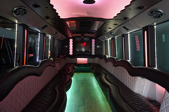 limo bus service in Des Moines